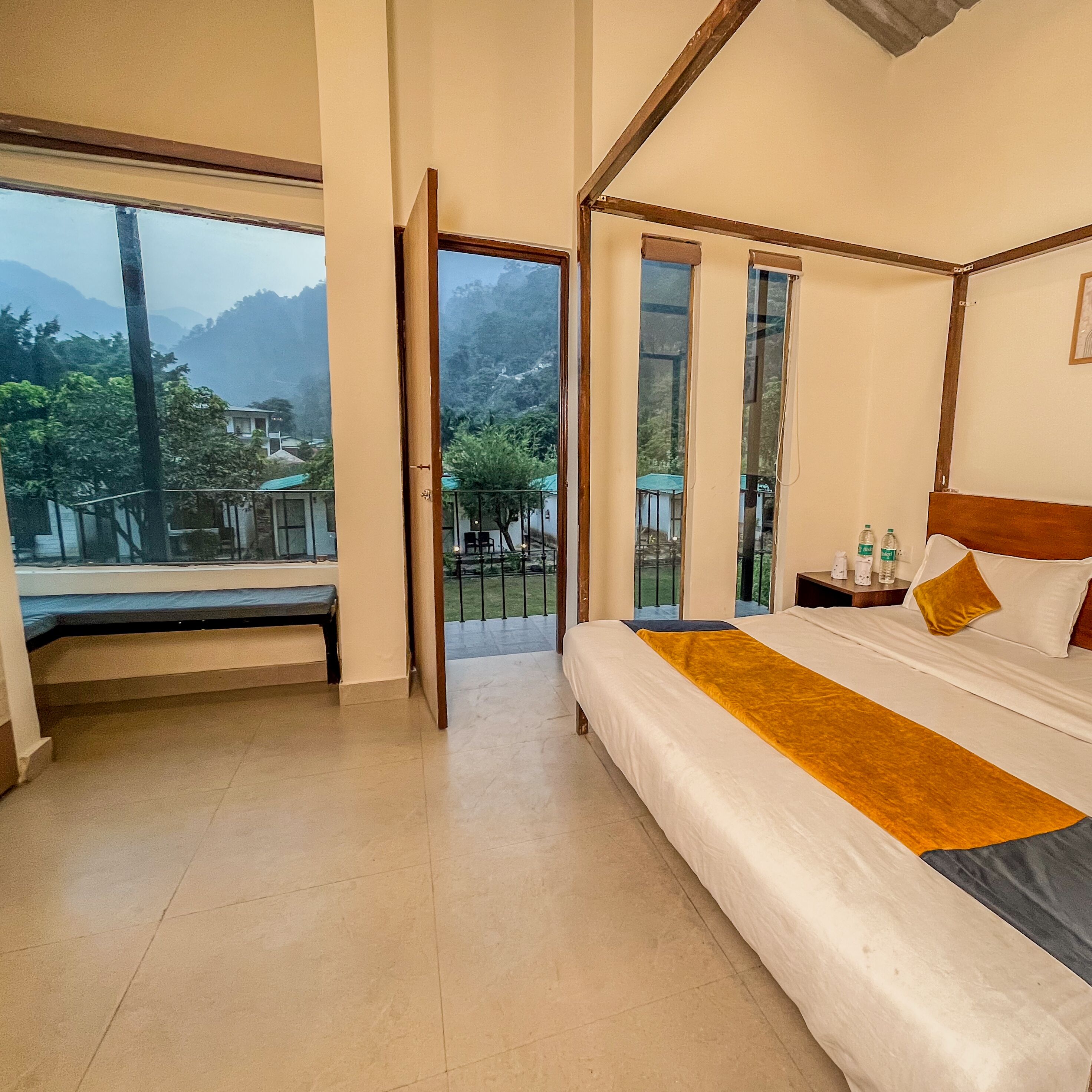 Imperial Cottages | Hageutsikt