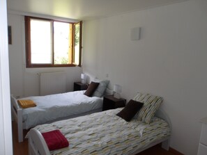 2 habitaciones, internet y ropa de cama 