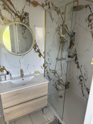 Photo non classée, 3 sur 18, bouton