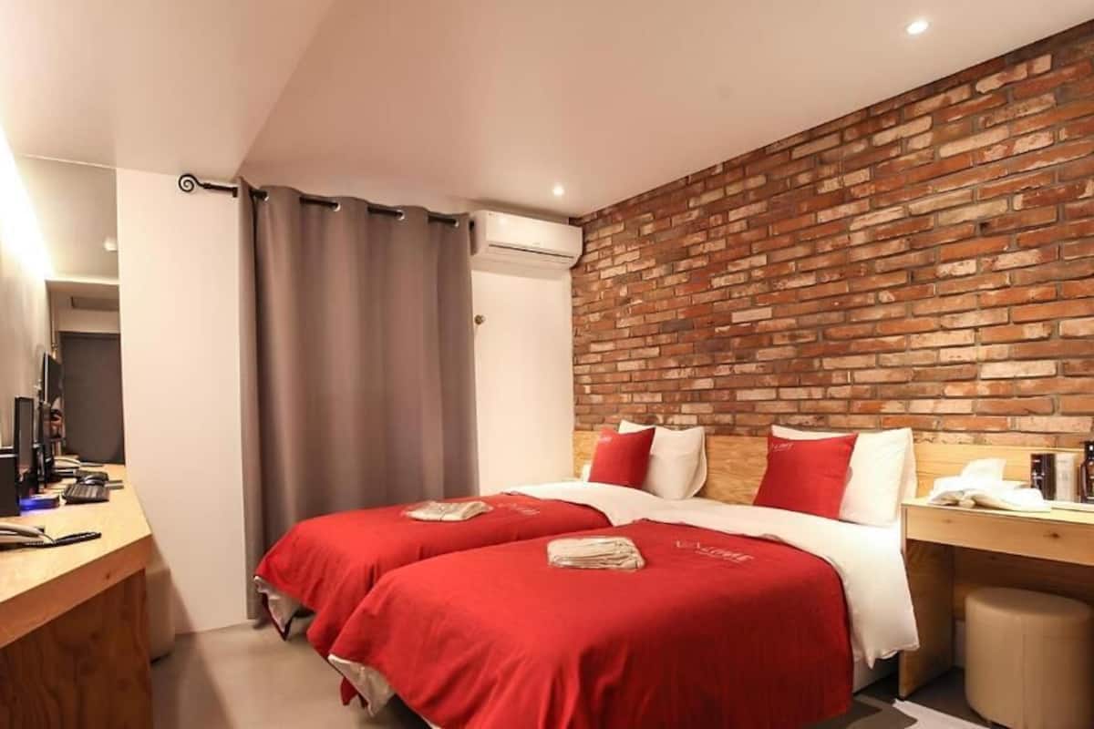 Twin Room | WiFi (free)