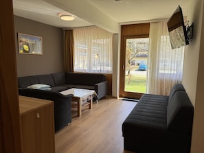 Unclassified image, 3 of 21, button - Vacation rental for 4 adults and 1 child, 2 separate bedrooms, terrace, 60 m² (Inzell)