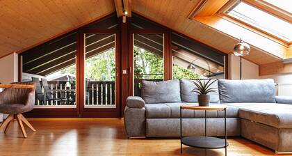 Apartment Watzmannblick on the top floor with balcony