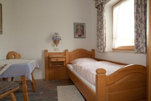 3 bedrooms, bed sheets - Exclusive vacation apartment 1-5 persons, 110sqm, 3 bedrooms, balcony (Bad Reichenhall)