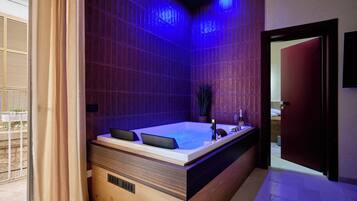 Superior-Zimmer, Nichtraucher, Whirlpool | Badezimmer | Haartrockner, Handtücher, Seife, Shampoo
