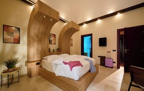 Superior Room, 1 Double Bed, Balcony