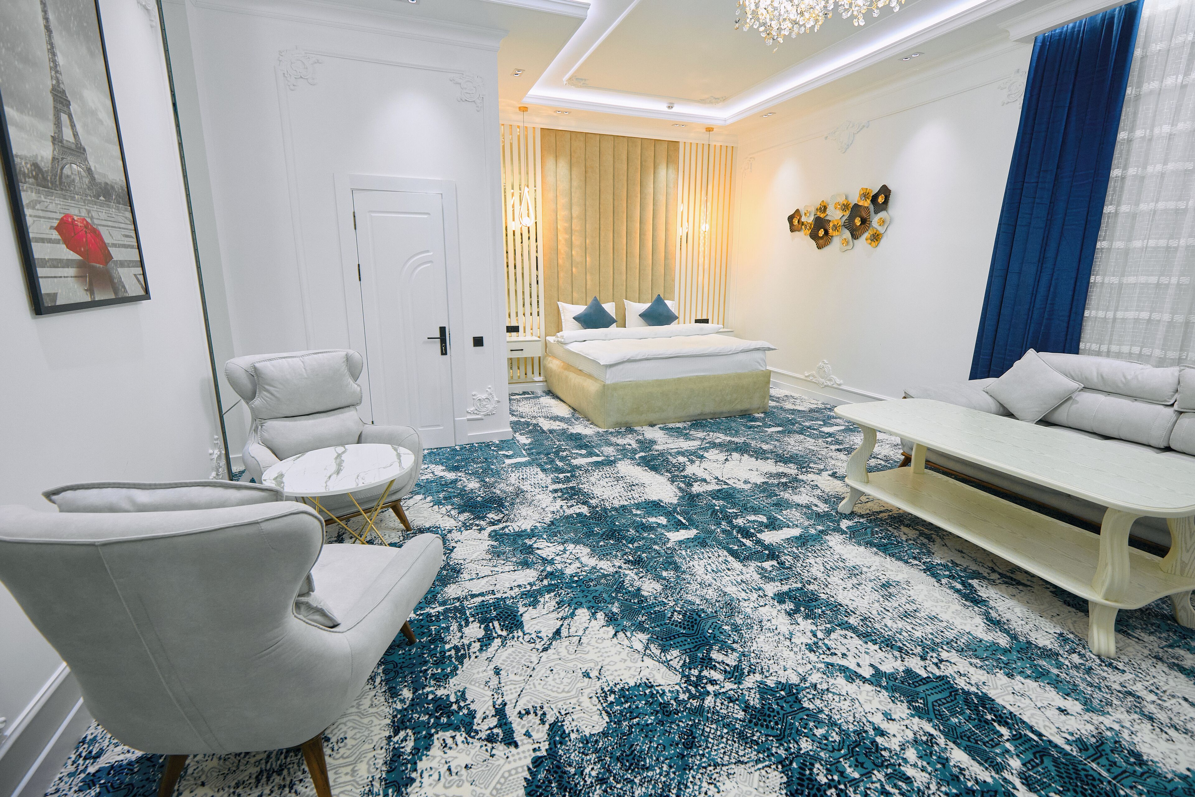 Luxury Room, City View | Interior