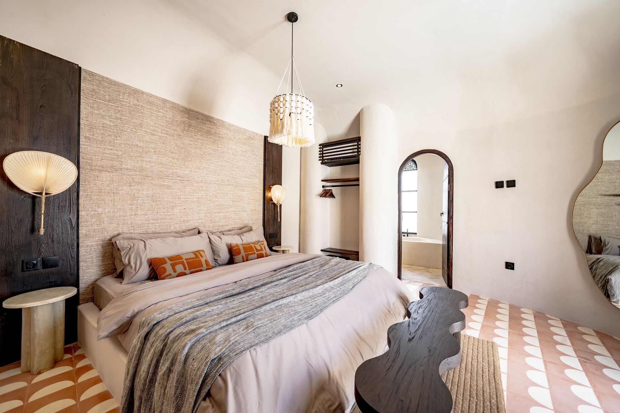 埃及棉床单、高档床上用品、客房内保险箱、免费 WiFi