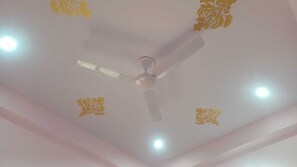 Kamar Double Deluks | Meja kerja dan Wi-Fi gratis