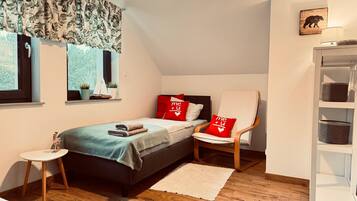 3 bedrooms, individually furnished, bed sheets