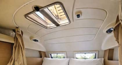 Camper among the Olive Trees, Relaxation and Barbecue, 15 minutes from Cagliari and Poetto Beach