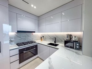 Unclassified image, 2 of 17, button - Bloomfeilds Royal 2Br Binghatti Onyx (Dubai)