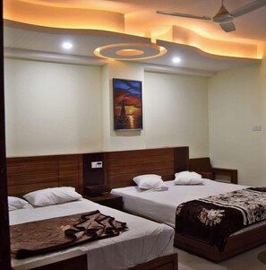 Phòng đôi hoặc 2 giường đơn Deluxe