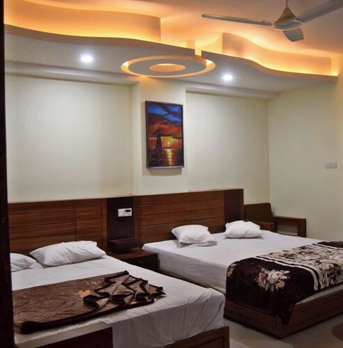 Alam Resort Nikli Haor