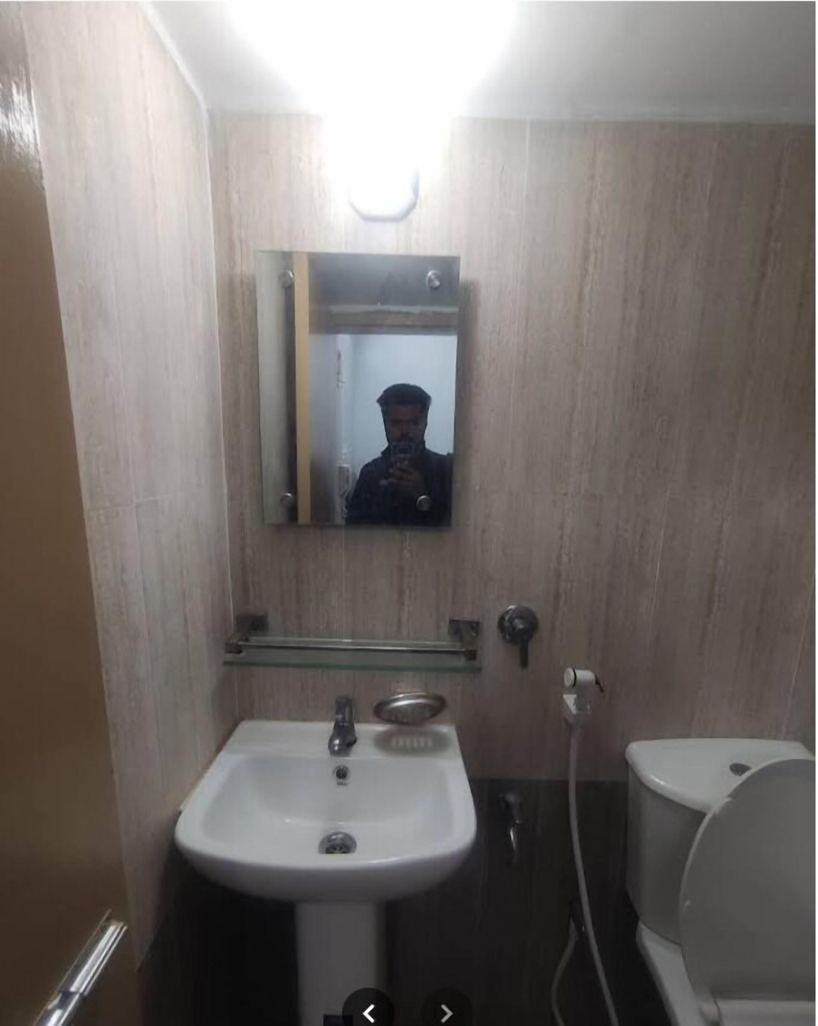 Free toiletries, towels, soap, shampoo