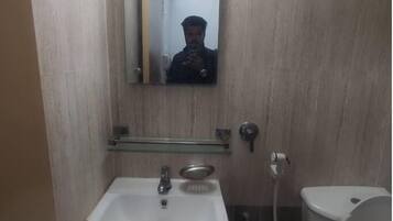 Free toiletries, towels, soap, shampoo