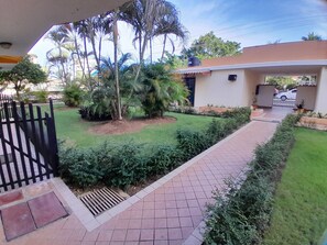 Property grounds - Palm Beach Resort 1B (Boca Chica)