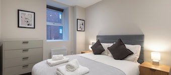 Modern 1-Bed Flat in Central Hull Near Old Town