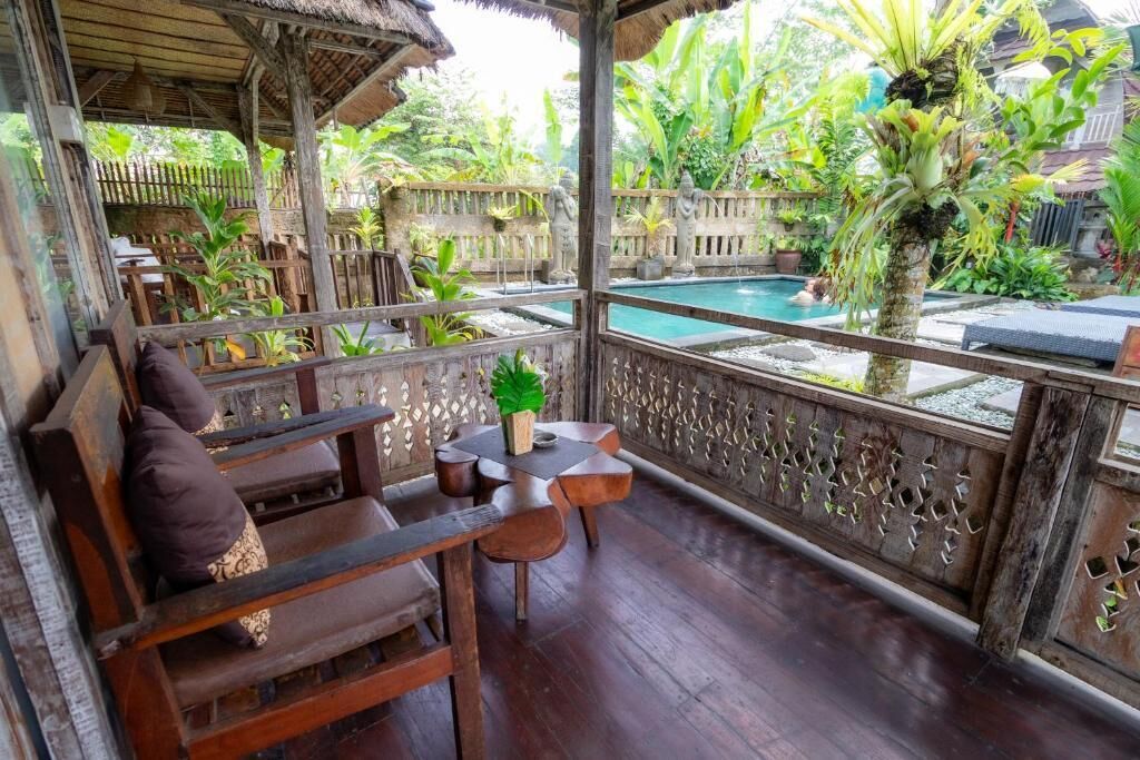 المنطقة المحيطة بالمنشأة