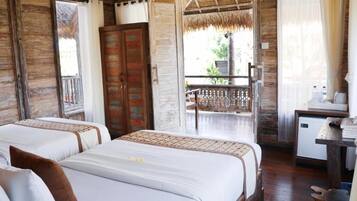 1 bedroom, iron/ironing board, Internet, bed sheets