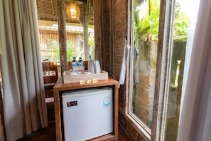 Interior - Wooden Bungalow - 10 minute from Ubud Center (Ubud)