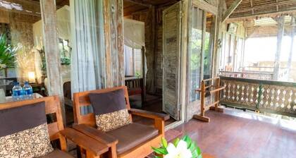 Wooden Bungalow - 10 minute from Ubud Center