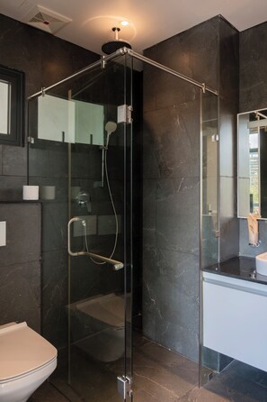 Bathroom - Moc Retreats (Buon Ma Thuot)