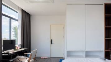 Standard Twin Room, Balcony, City View