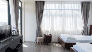 Standard Twin Room, Balcony, City View
