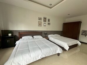 2 bedrooms, WiFi, bed sheets
