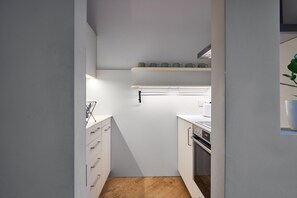 雪櫃、爐具、洗碗機、咖啡機/沖茶器