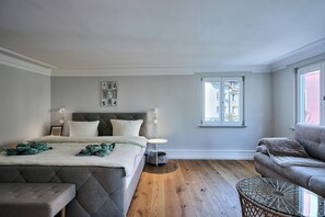 1 bedroom, desk, travel cot, free WiFi - Stadtruhe | Altstadt Refugium | seeglueck (Radolfzell am Bodensee)