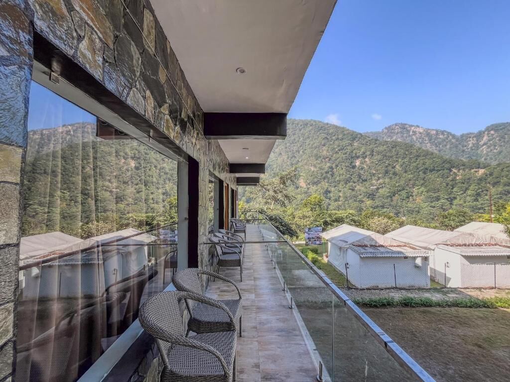 Dubbelrum - balkong - utsikt mot trädgården | Boendeområde