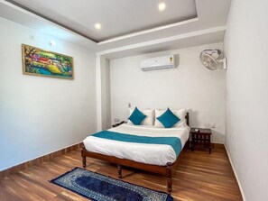 Deluxe Double Room, Balcony, Garden View | Free WiFi
