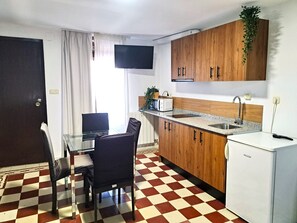 Double Room | Private kitchen - Casa cubo (Alhama de Granada)