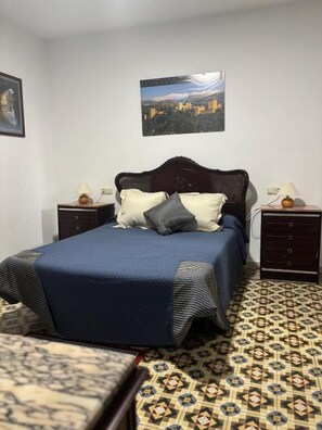 Unclassified image, 4 of 10, button - Casa cubo (Alhama de Granada)