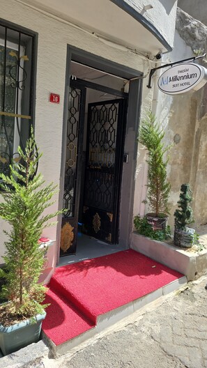 Economy Double Room | Exterior detail - TAKSİM MİLENYUM APARTHS (İstanbul)