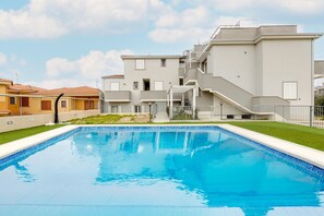 Pool - Patio, air conditioning and communal pool (Castelsardo)