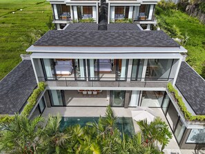 Exterior - New 4BR Luxury Villa Ricefield | Near Berawa Beach (Kerobokan)
