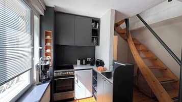 Réfrigérateur, four, plaque de cuisson, lave-vaisselle