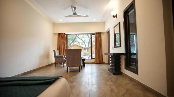 Interior - Wild Vista Corbett Resort (Dhikuli)