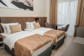 Unclassified image, 3 of 35, button - Stars Hotel (Jelah)