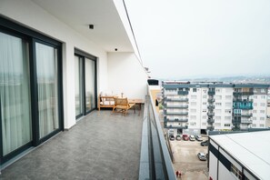 Unclassified image, 2 of 35, button - Stars Hotel (Jelah)