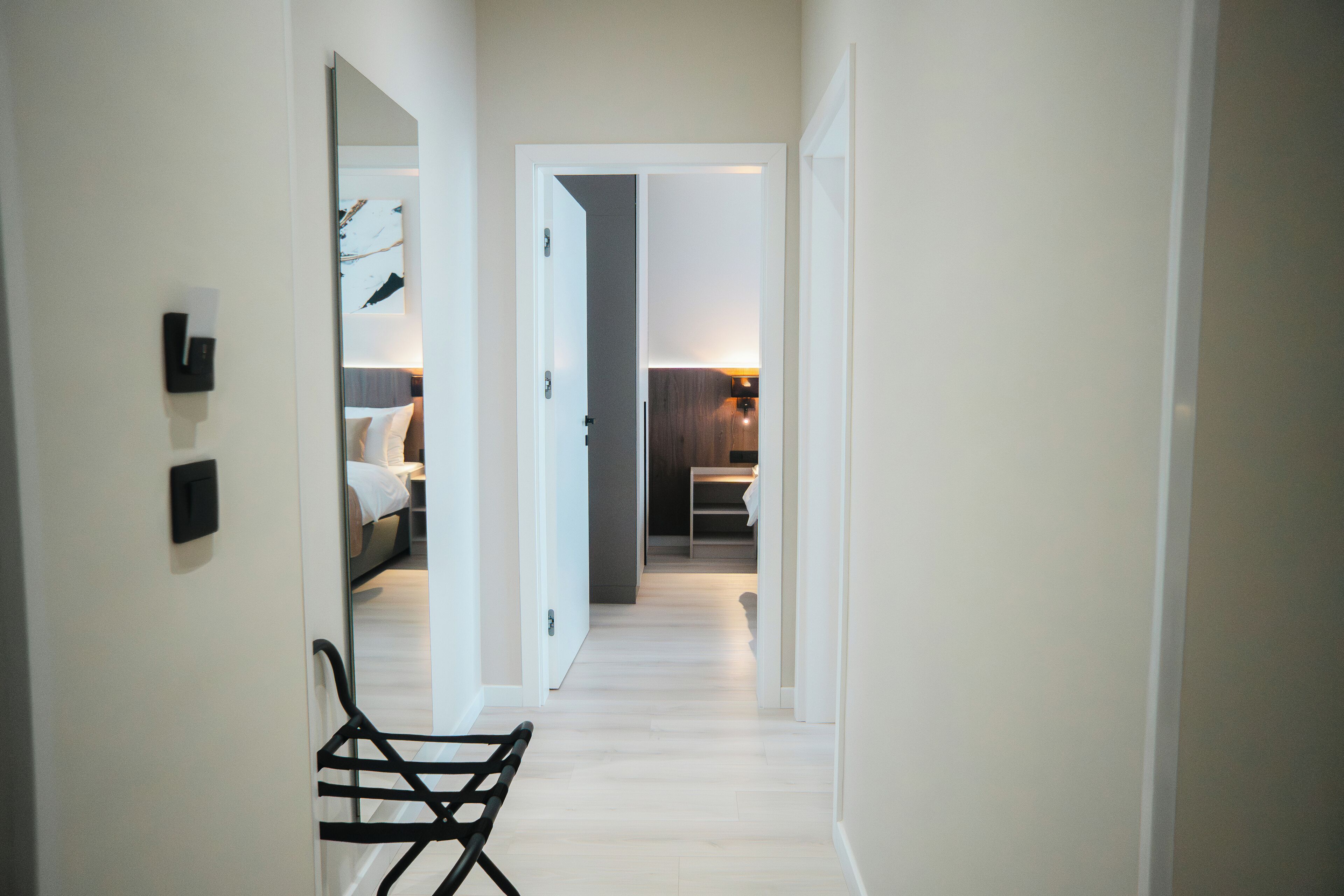 Deluxe appartement, balkon | Een bureau, geluiddichte muren, gratis wifi