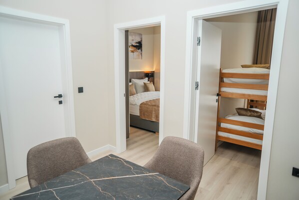 Departamento Deluxe, cocina | Escritorio, insonorización y wifi gratis 