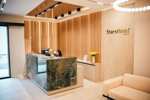 Stars Hotel