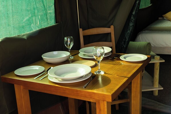 Comfort Tent, Air conditioning, Lake View - Safari Glamping Ventosa LDA (Ventosa)
