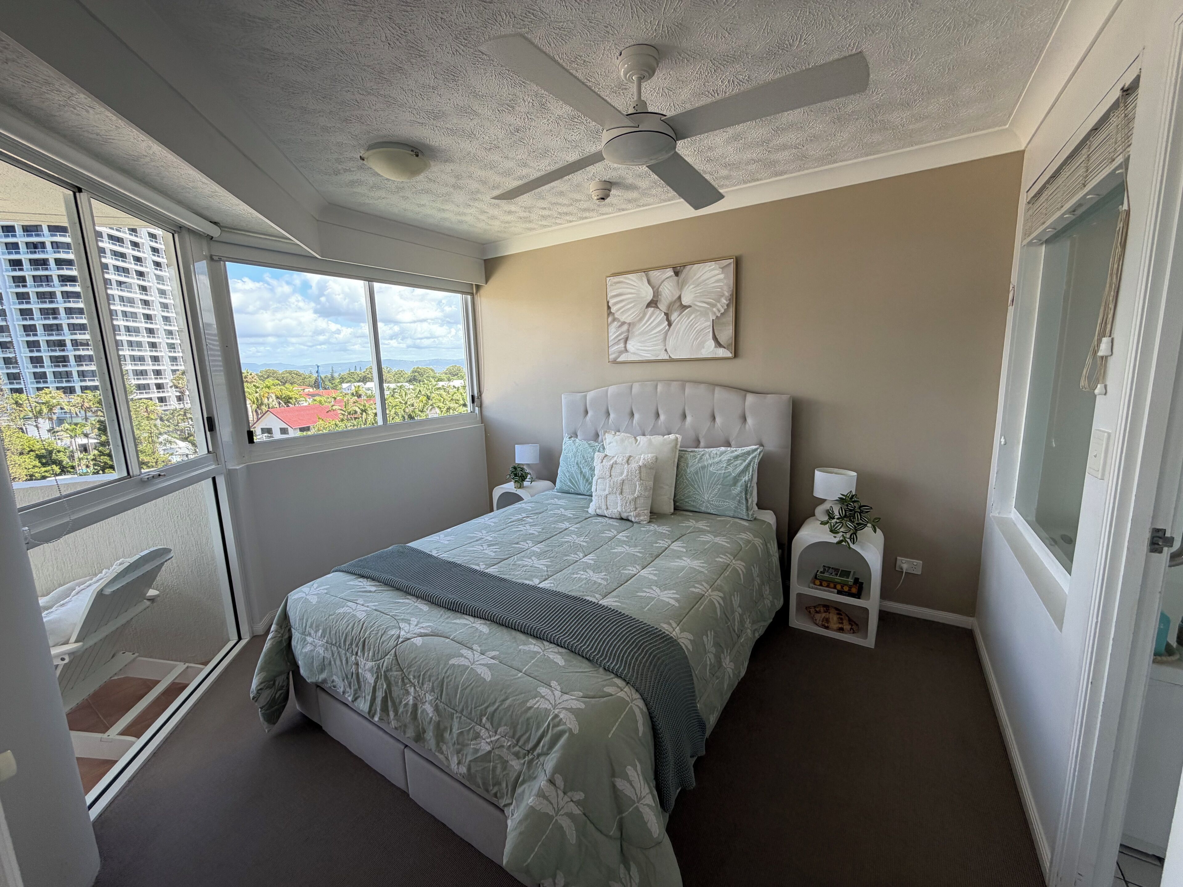 1 bedroom, in-room safe, iron/ironing board, free WiFi