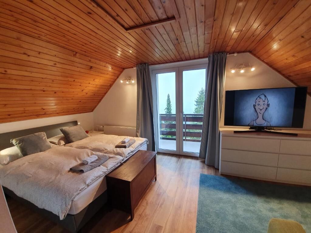 Villa, Balcony, Hill View | Soundproofing, iron/ironing board, free WiFi, bed sheets