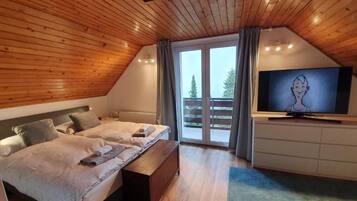 Villa, Balcony, Hill View | Soundproofing, iron/ironing board, free WiFi, bed sheets