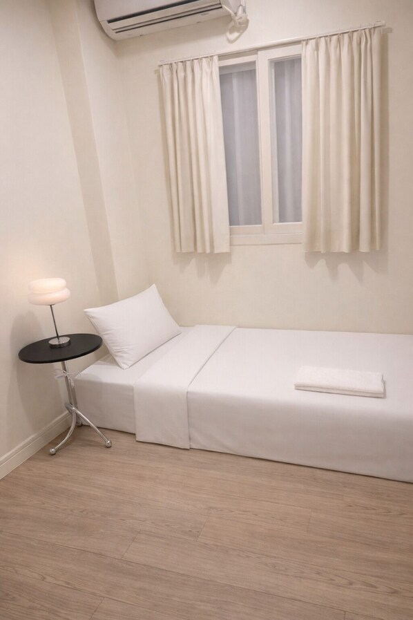 Single Room | Free WiFi